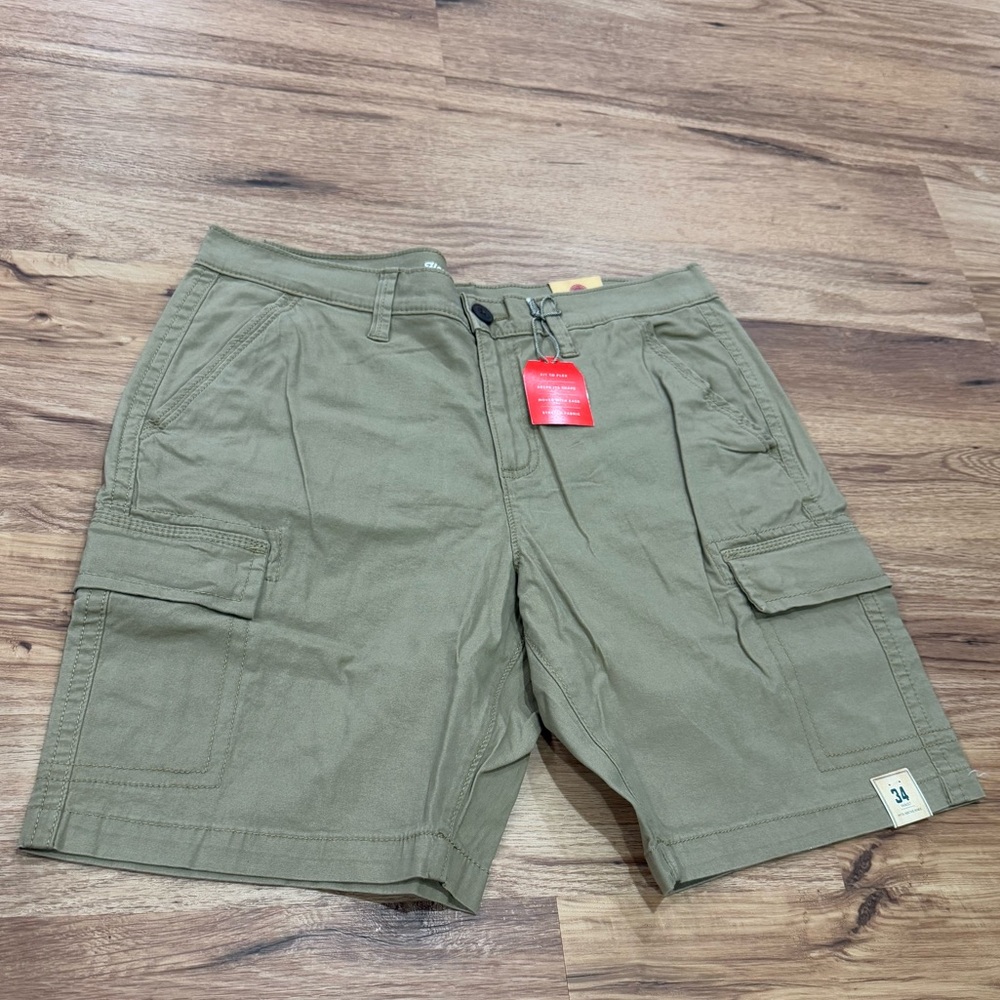 Men's Khaki Ultimate Flex Cargo Shorts NWT